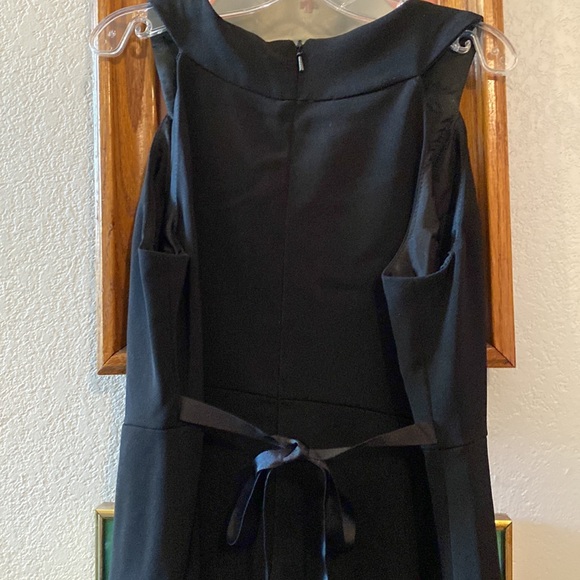 NWT David Charles London Magic Satin Rosette Dress - Picture 9 of 12